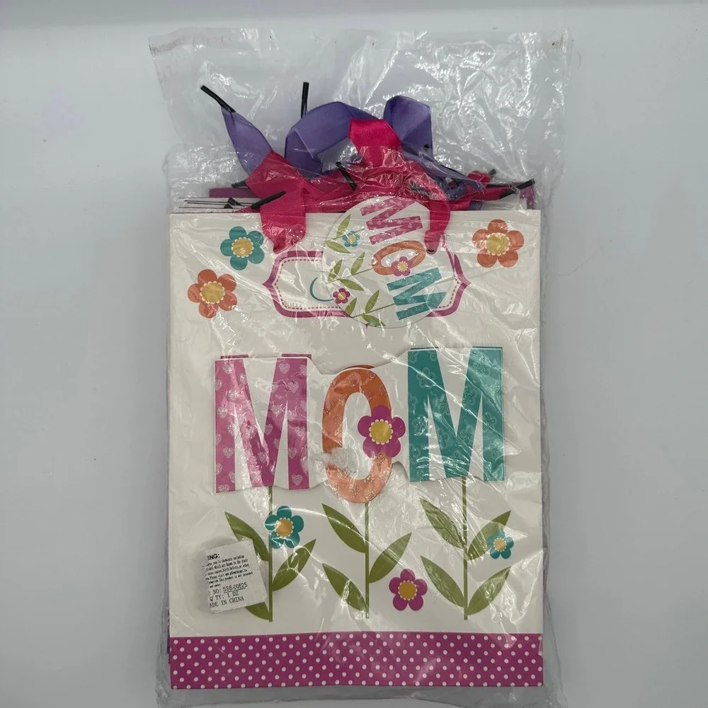 Mothers Day Birthday Mom Gift Bag Pink Ribbon Handles and Glitter Accents 9x7in